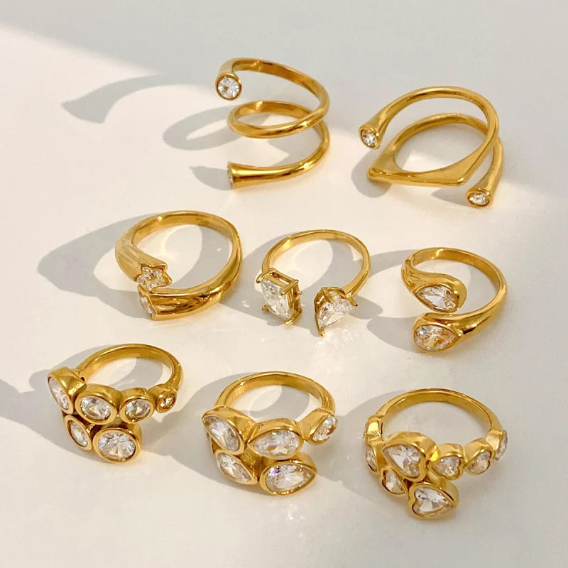 LUCKY LOVE  LAYERED RING