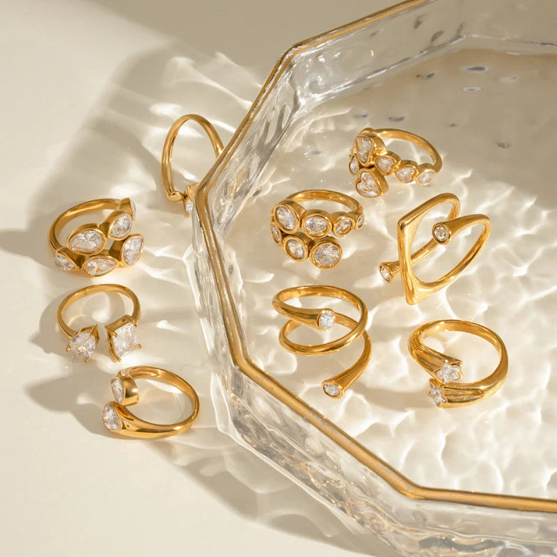 LUCKY LOVE  LAYERED RING