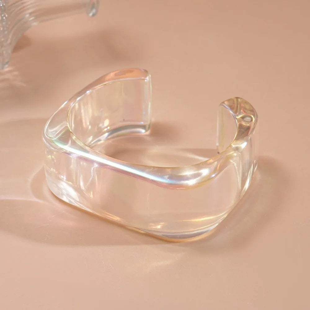 TRANSPARENT RESIN BRACELET