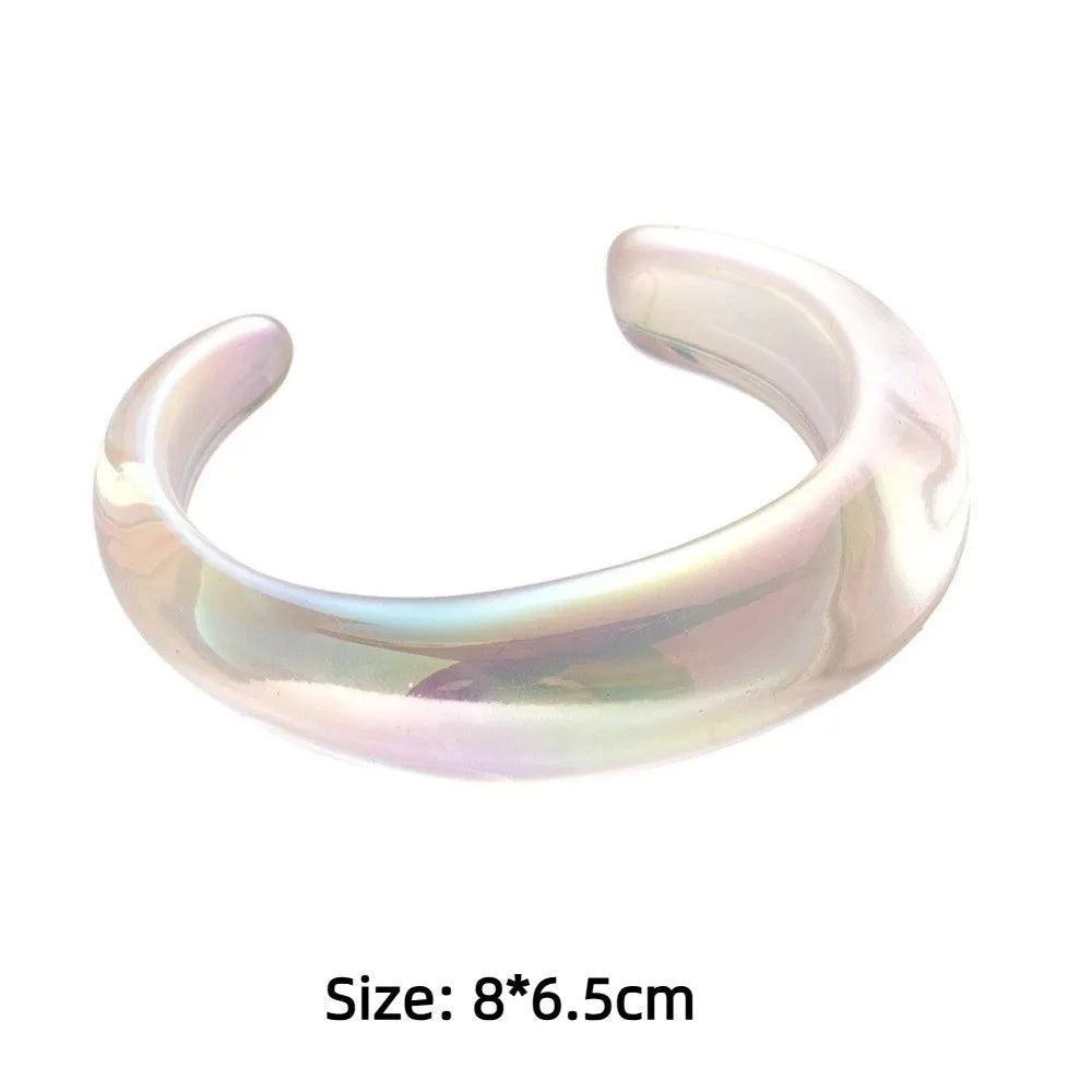 TRANSPARENT RESIN BRACELET