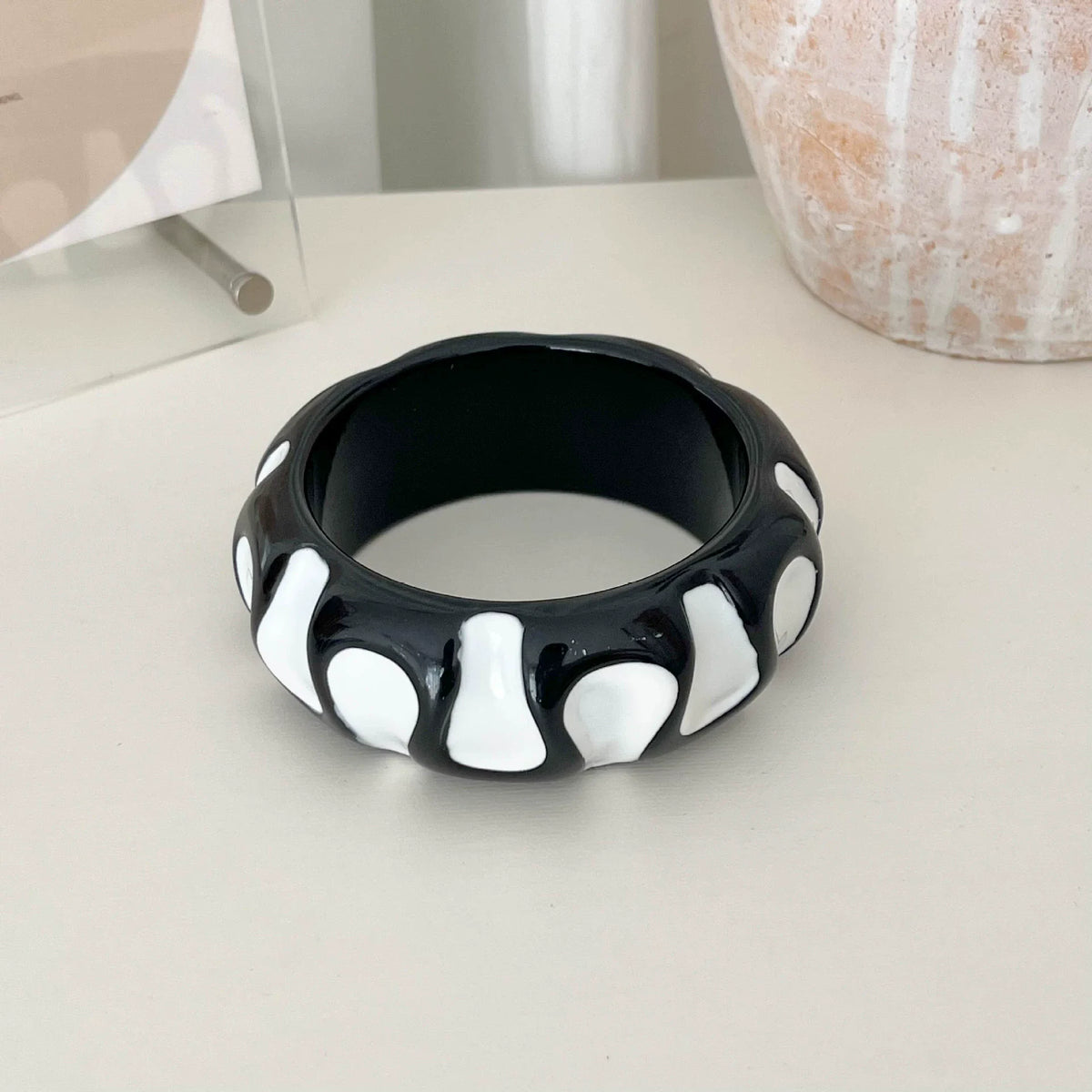 YIN N YANG RESIN BANGLE