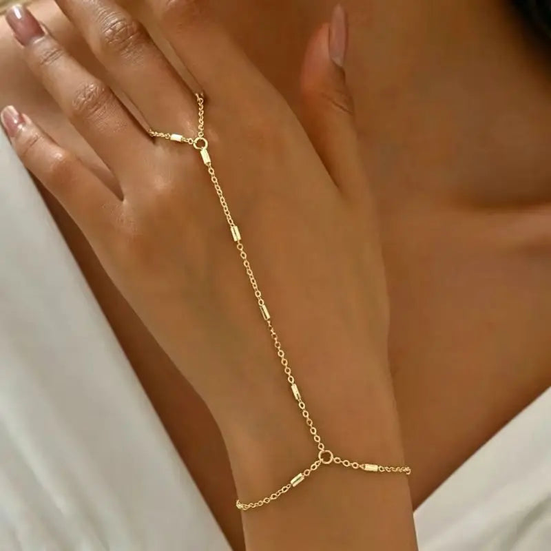 HOLD TIGHT FINGER BRACELET
