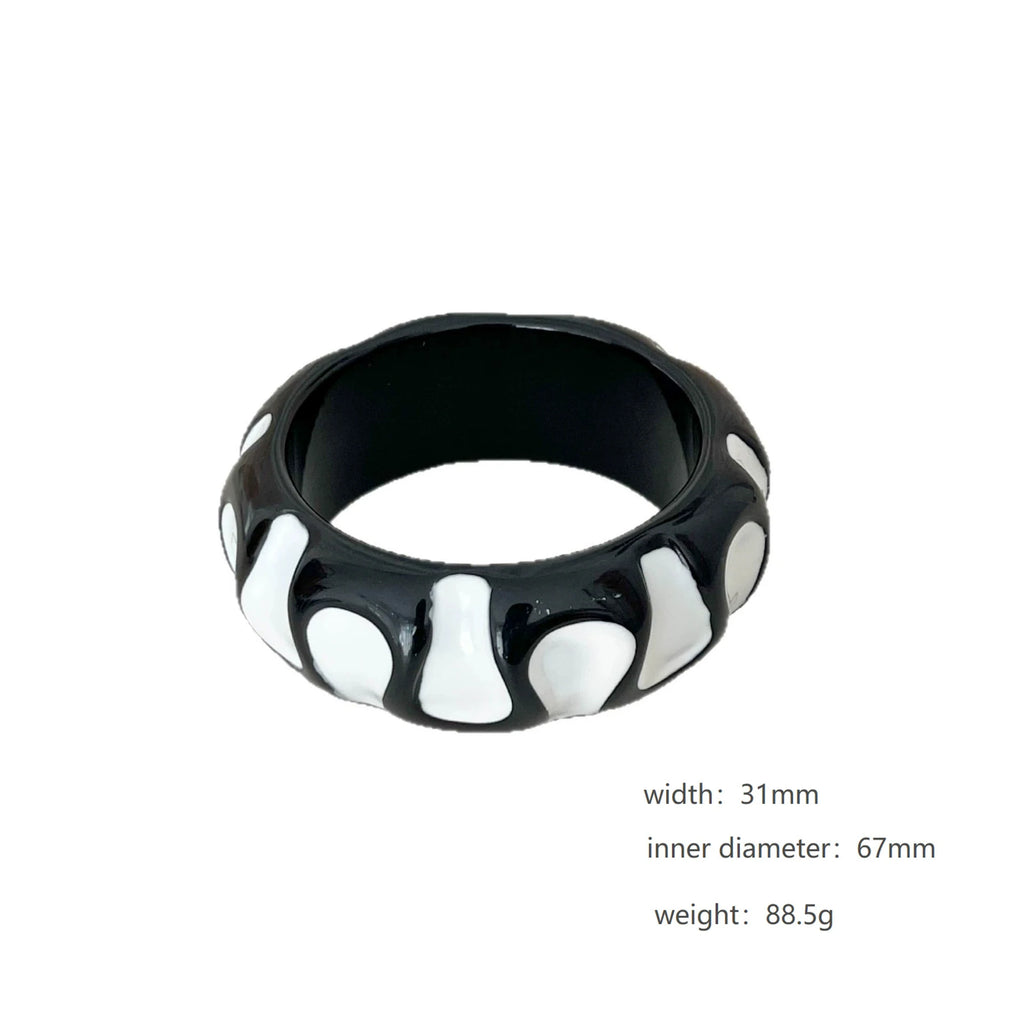 YIN N YANG RESIN BANGLE