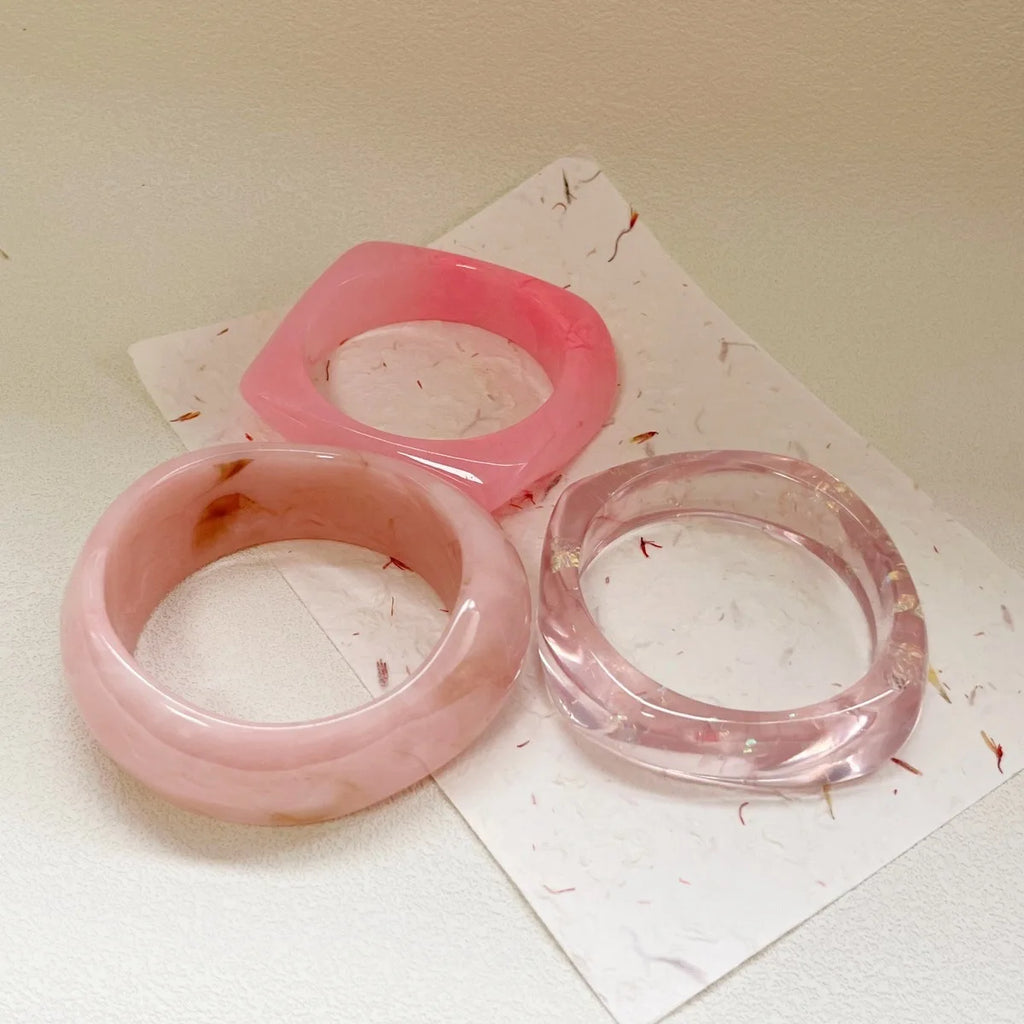 SOFT GIRL  RESIN BANGLE