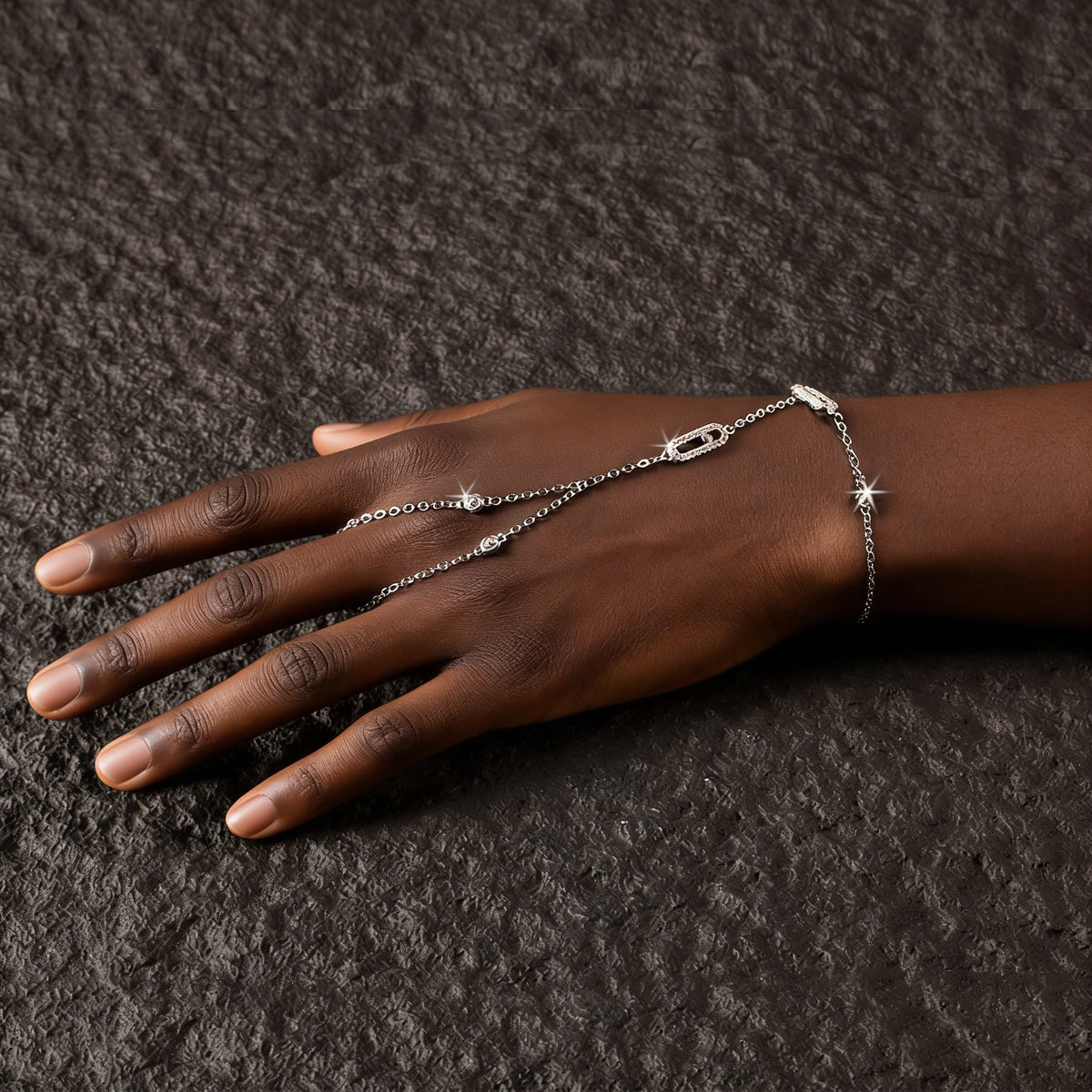 MERCI FINGER BRACELET