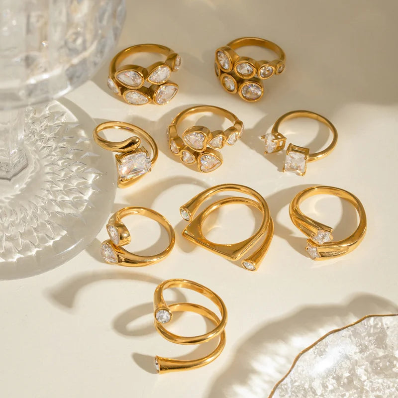 LUCKY LOVE  LAYERED RING