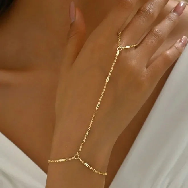 HOLD TIGHT FINGER BRACELET