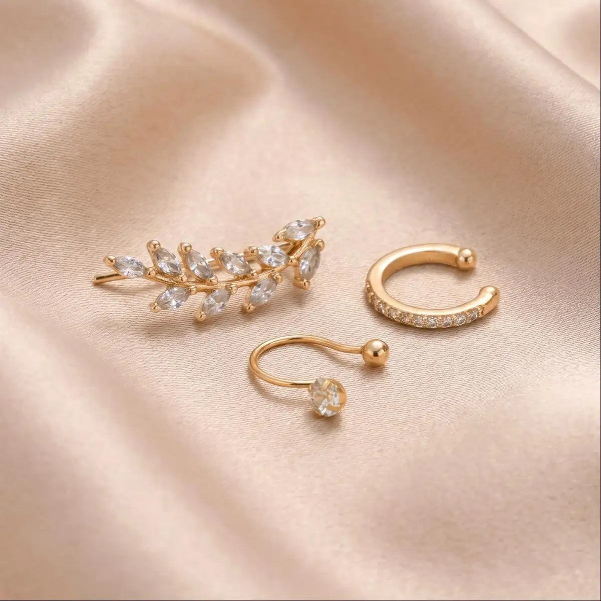 ATHENS EARRING SET (PIERCELESS)